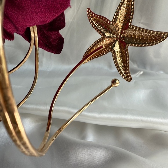 Zara Gold Starfish Bracelet Elegant Jewelry - Picture 8 of 12